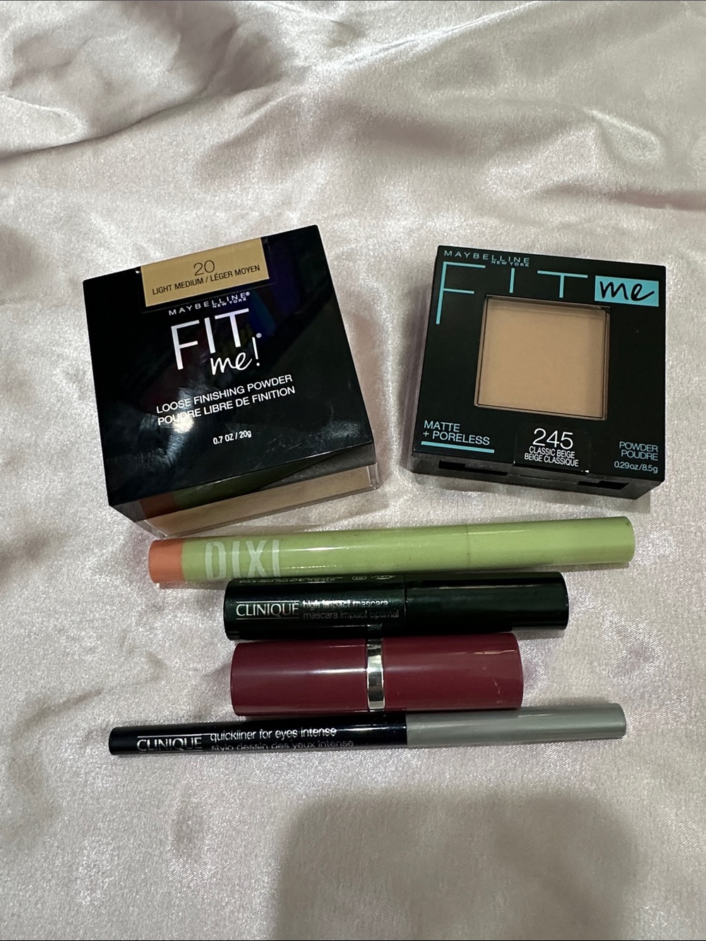 Maybelline FIT me! Powder Duo - Beige 245 & Light Medium